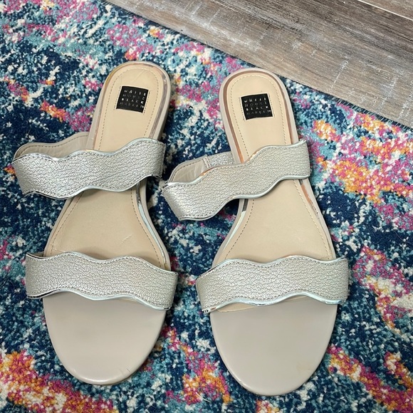 WHBM Silver Brynn Cobblestone Flat Sandals - Picture 2 of 8